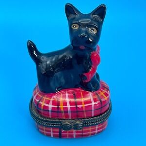 Vintage Scottie Dog Porcelain Hinged Trinket Box Red Plaid Tartan Base Kitschy